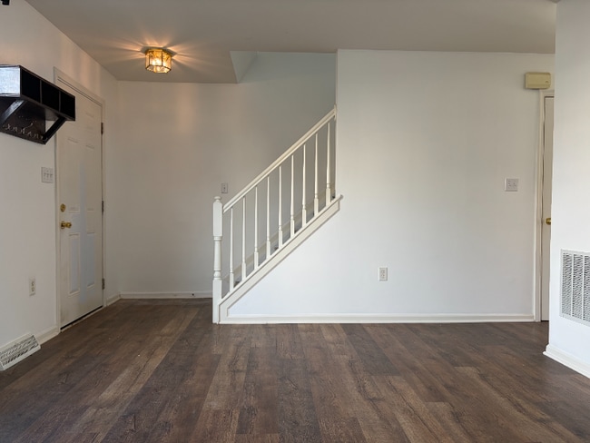 Photo - 358 Cherry St