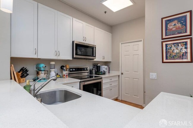 Photo - 2075 Sutter St