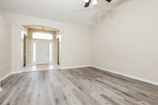 Photo - 1052 Sadie Ln
