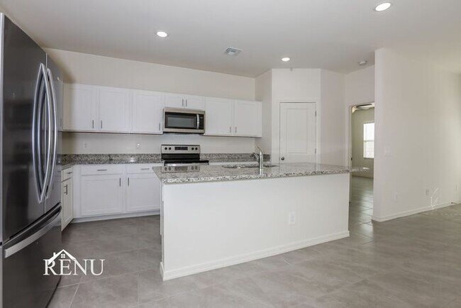 Photo - 35607 W San Capistrano Ave