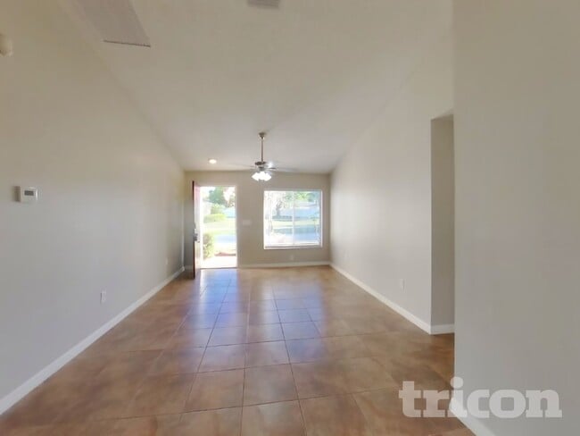 Photo - 4522 Reynolds Creek Ave