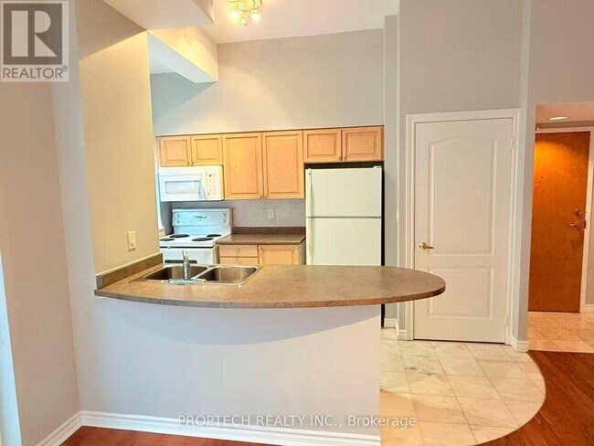 Photo - 30 Hayden St Unit ph7