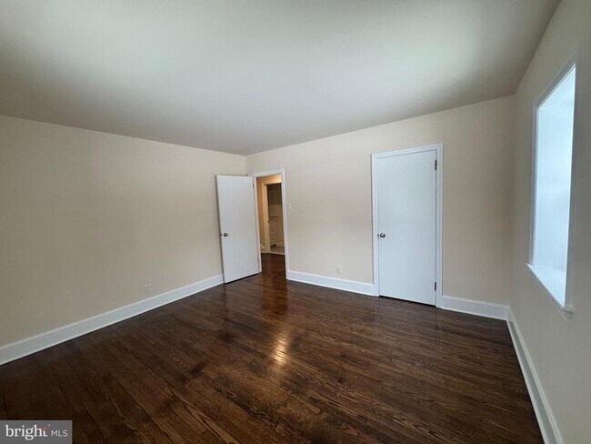 Photo - 345 Layfield Rd