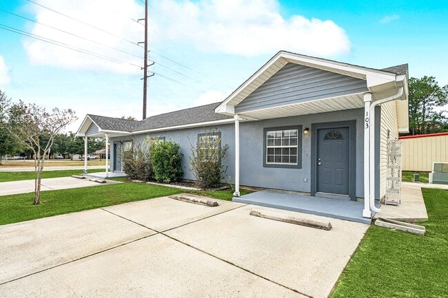 Photo - Charming Cottages for Rent in Waveland – 1 & 2 Bedroom Units Available at Cambridge Cottages! Unit 1 Bedroom