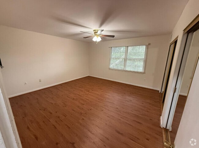 Building Photo - 800 Quince Orchard Blvd Unit 201 Rental