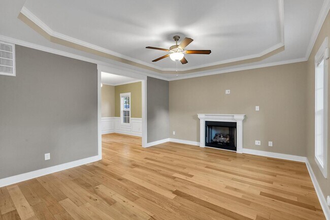 Photo - Beautiful 3 Bedroom with bonus in Sneads F...