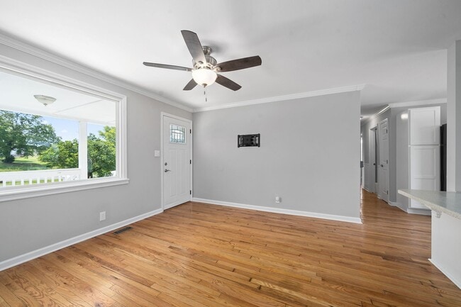 Photo - 4151 Chapel Hill Rd