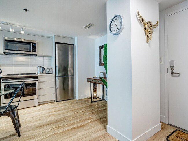 Photo - 1020 Rue de Bleury Unit SI ID1234589P