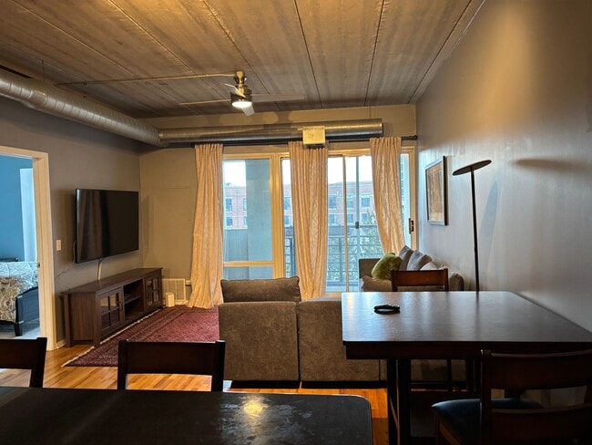 Photo - 1430 S Michigan Ave Unit 410