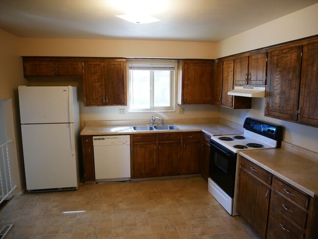 Photo - 6615 Brook Park Dr