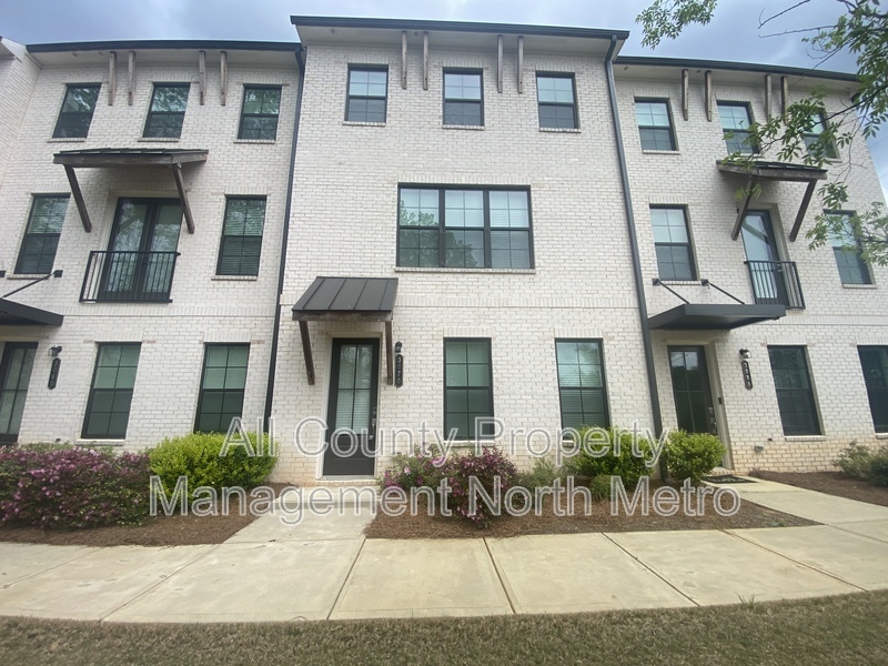 Photo - 3070 Poppy Lane