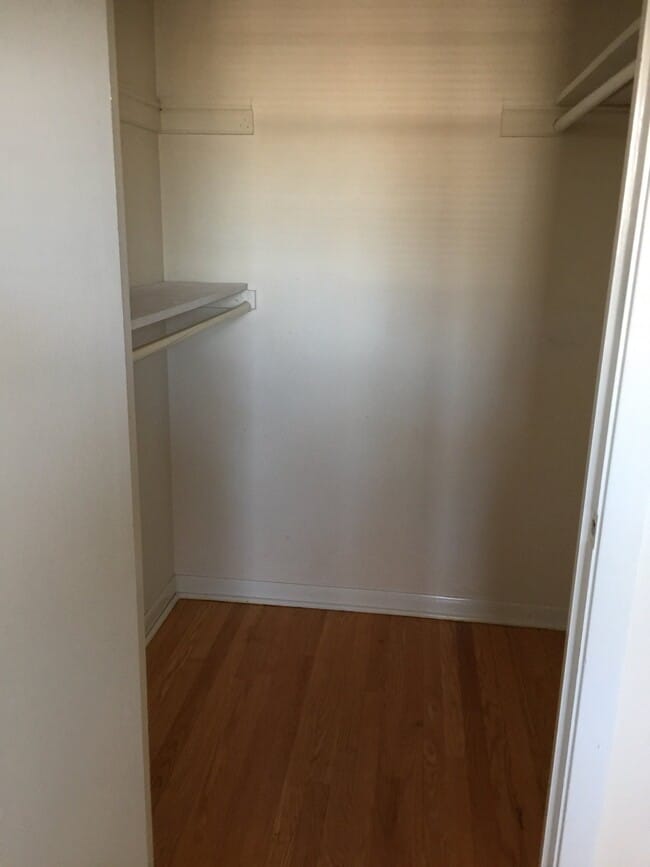 Photo - 156 Asbury Ave Unidad 8