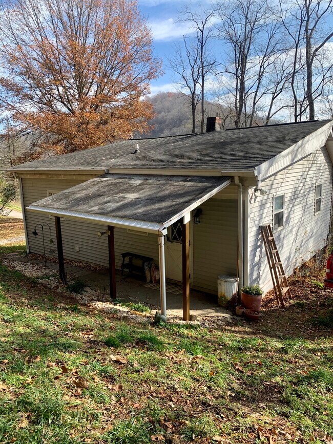 205 Opperman Dr Rental House Rental in Triadelphia, WV
