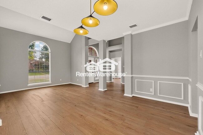 Photo - 619 Ridgemont Dr