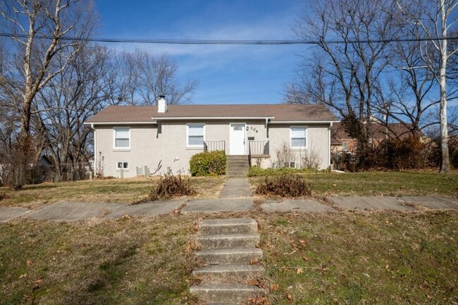 Building Photo - 206 W Wimer St Rental