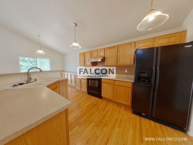 Photo - 6536 Graymont Dr