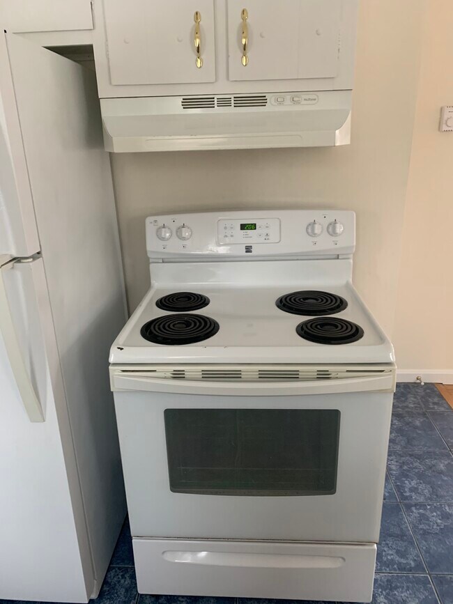 25 Summer St Townhome Townhome Rental in Chelmsford MA