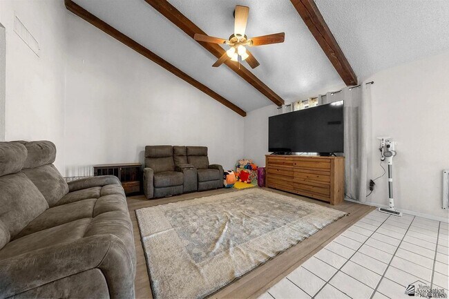 Photo - 3431 E Cecelia Ln