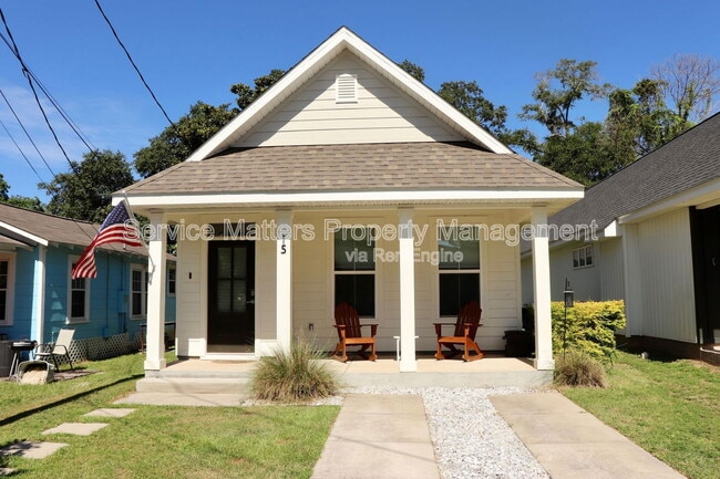Photo - 15 N L St House