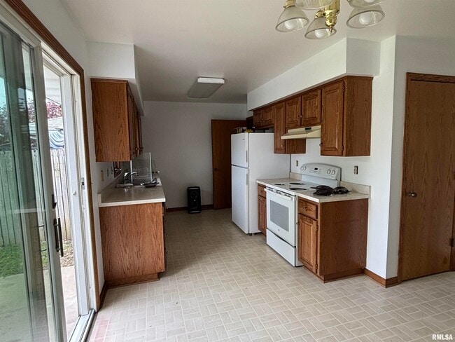 Photo - 514 N Main St