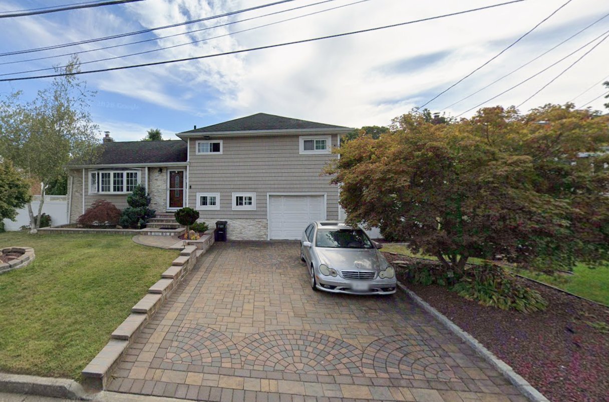 Photo - 572 Benjamin Rd