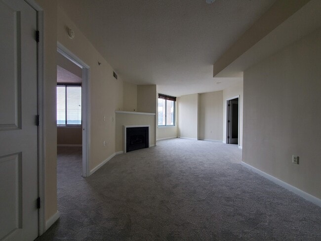 Building Photo - 851 N Glebe Rd Unit 1501 Rental