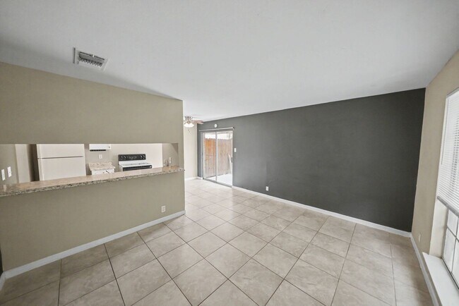 5216 Meadow Field Unit 1