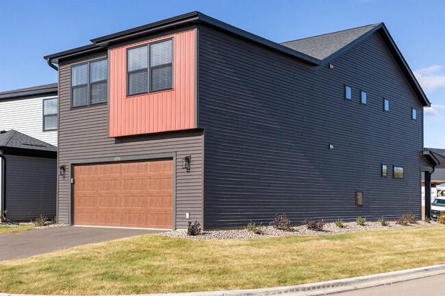 Canvas at Inver Grove Heights