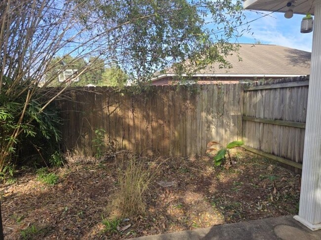 Photo - Stunning Executive Custom Built Home with Elite Appliances