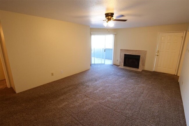 Building Photo - 9700 Leawood Blvd Unit 1504 Rental