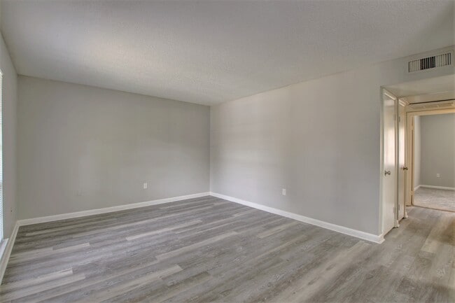 Breckenridge Apartments