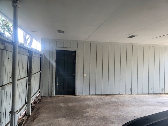 Photo - 2820 N Fourth St