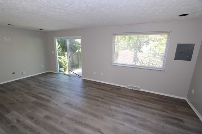 Photo - Beautiful 3 Bedroom 1 and a Half Bath Home