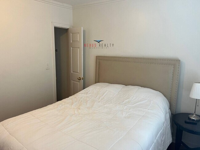 Photo - 22-46-46 43rd St