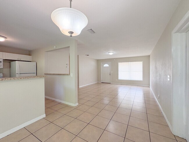 Photo - 284 17th St NE