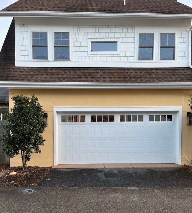 Apartment above garage - 106 Caty Ln Unit 106