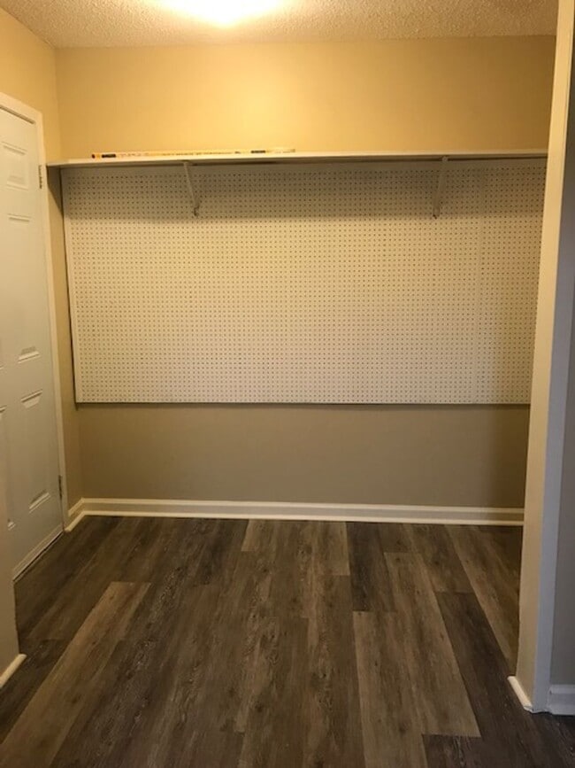 Photo - 3 bed 2 Bath Brick Home off Park Avenue!
