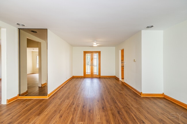 Photo - 2334 S 10th Ave