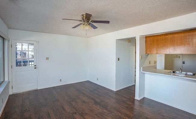 Photo - 620 Primrose Terrace
