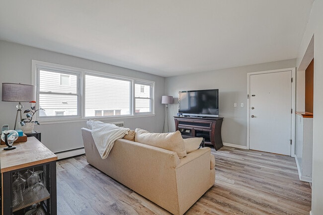 Photo - 2222 N Harlem Ave