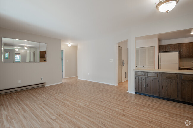 Building Photo - 60 Manchester Ct Rental