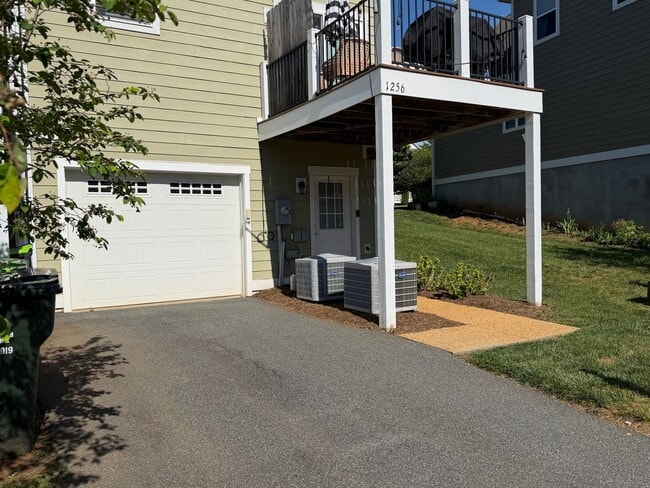 Photo - 1256 Haden Pl
