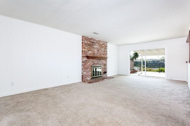 Photo - La Mesa Charmer with Mount Helix Views!