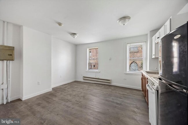 Photo - 523 Concord Ave Unit 2R