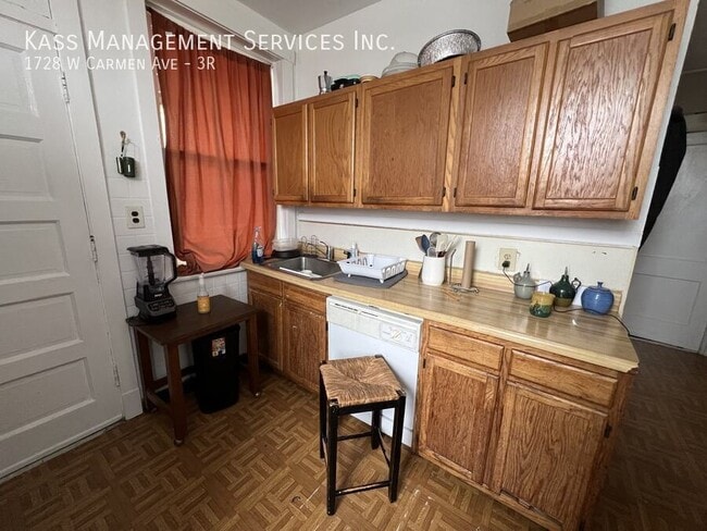 Photo - 1728 W Carmen Ave Unidad 3R