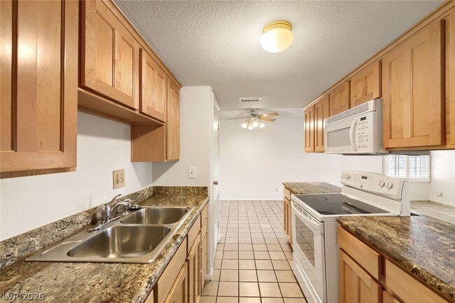 Building Photo - 1377 Lorilyn Ave Unit 3