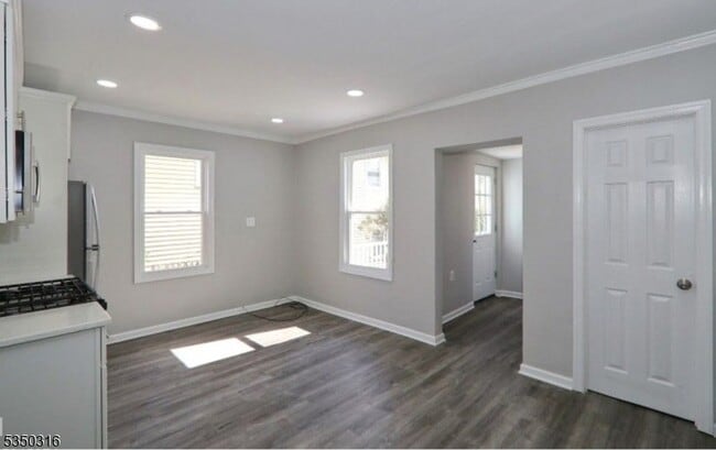 Photo - 321 South Ave