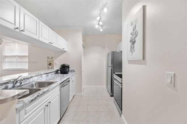 Photo - 17145 N Bay Rd Condo Unit 4212