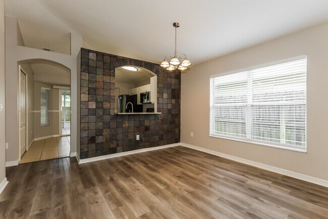 Photo - 1415 Marsh Wood Dr