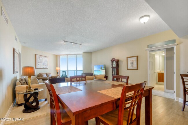 Photo - 241 Riverside Dr Unit 808